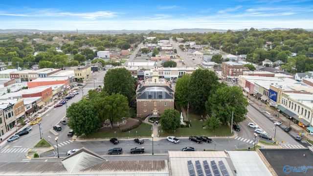 100 Country Club Drive, Fayetteville, TN 37334