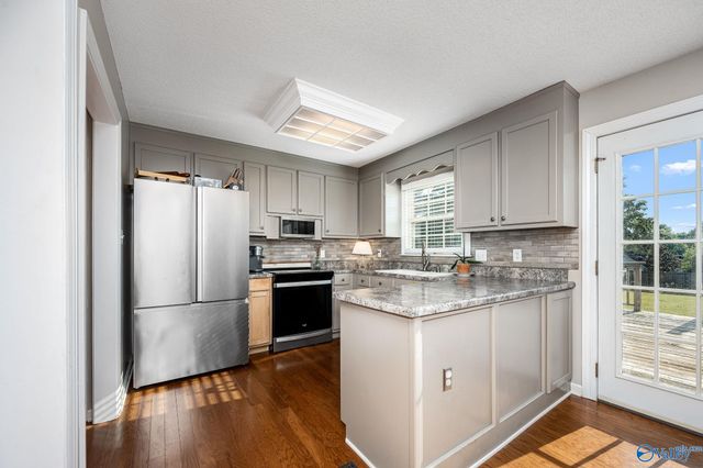 100 Country Club Drive, Fayetteville, TN 37334