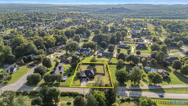 100 Country Club Drive, Fayetteville, TN 37334