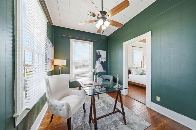 1001 Avenue K Avenue, Galveston, TX 77550