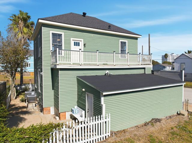 1001 Avenue K Avenue, Galveston, TX 77550