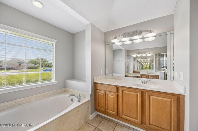 14715 STARRATT CREEK Drive, Jacksonville, FL 32226