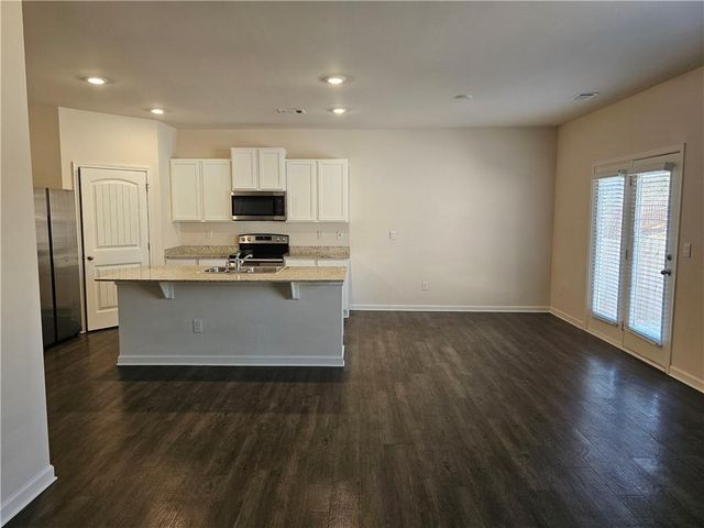 490 Walnut Grove, Pendergrass, GA 30567