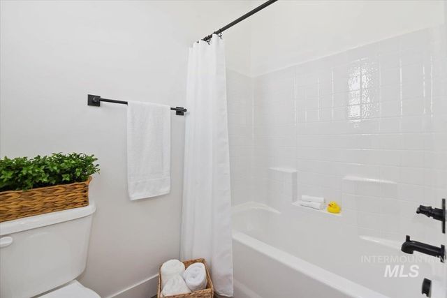 10492 W Shumard Drive, Star, ID 83669