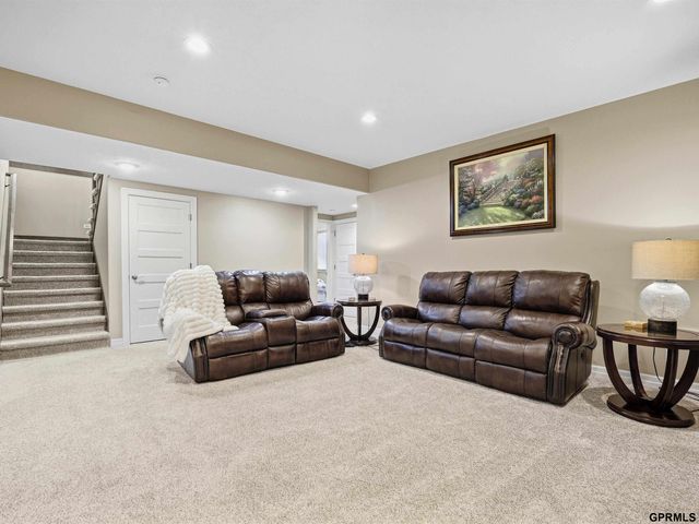 10812 S 176th Street, Gretna, NE 68136