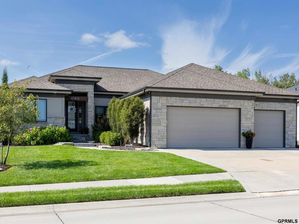10812 S 176th Street, Gretna, NE 68136