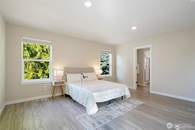 23827 SE 115th Place SE, Kent, WA 98031