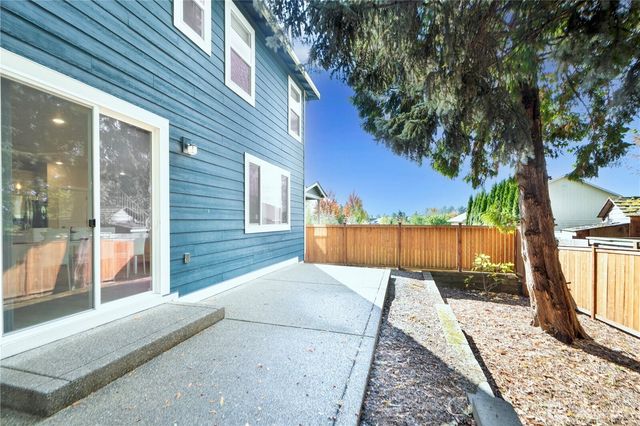 23827 SE 115th Place SE, Kent, WA 98031