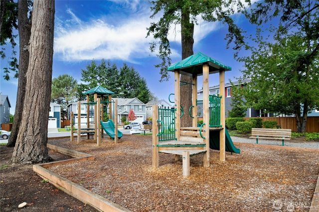 23827 SE 115th Place SE, Kent, WA 98031