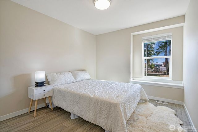 23827 SE 115th Place SE, Kent, WA 98031