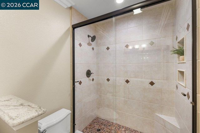 318 Sunset Dr, Danville, CA 94506