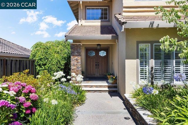 318 Sunset Dr, Danville, CA 94506