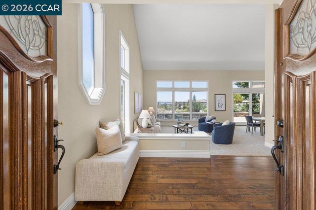 318 Sunset Dr, Danville, CA 94506