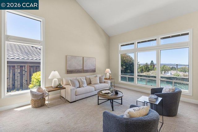 318 Sunset Dr, Danville, CA 94506