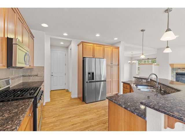413 Raymond Ct, Lyons, CO 80540