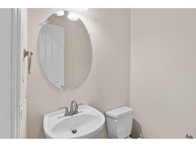 413 Raymond Ct, Lyons, CO 80540