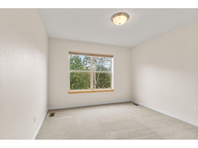 413 Raymond Ct, Lyons, CO 80540