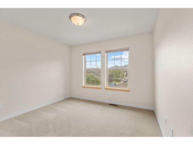 413 Raymond Ct, Lyons, CO 80540