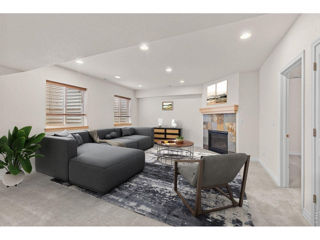 413 Raymond Ct, Lyons, CO 80540
