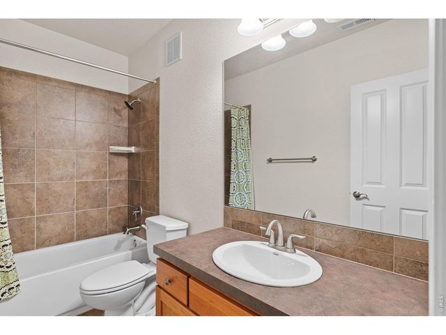 413 Raymond Ct, Lyons, CO 80540