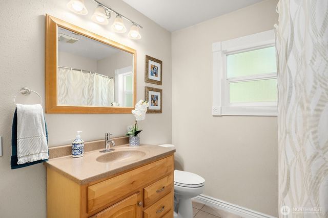 18460 NE Woodinville Duvall Place, Woodinville, WA 98077