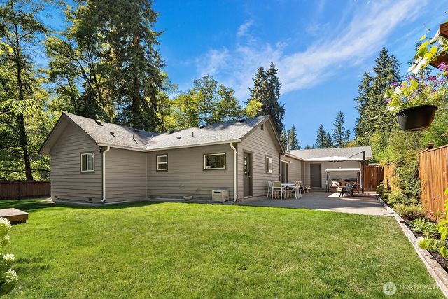 18460 NE Woodinville Duvall Place, Woodinville, WA 98077