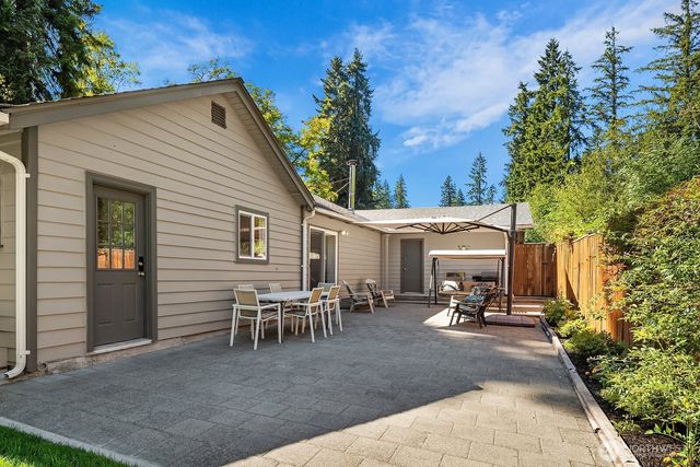 18460 NE Woodinville Duvall Place, Woodinville, WA 98077