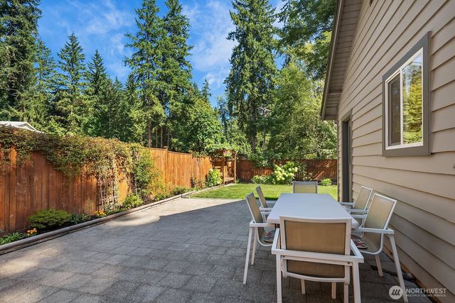18460 NE Woodinville Duvall Place, Woodinville, WA 98077