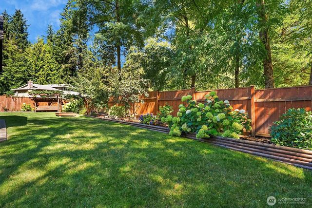 18460 NE Woodinville Duvall Place, Woodinville, WA 98077