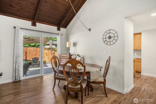 18460 NE Woodinville Duvall Place, Woodinville, WA 98077