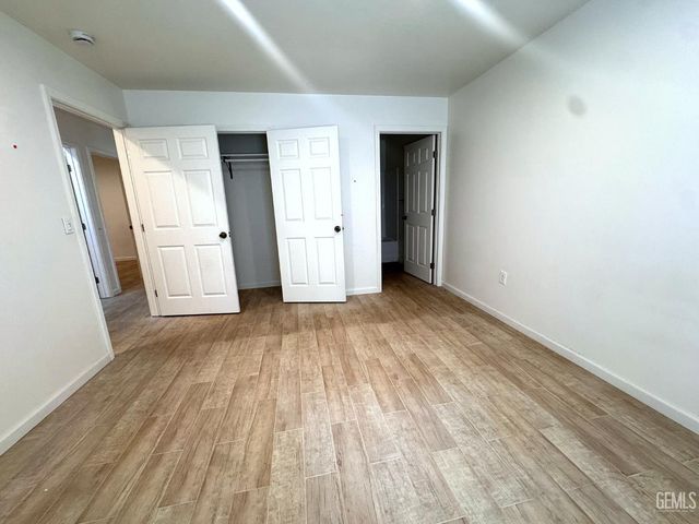 1112 El Tejon Avenue, Bakersfield, CA 93308