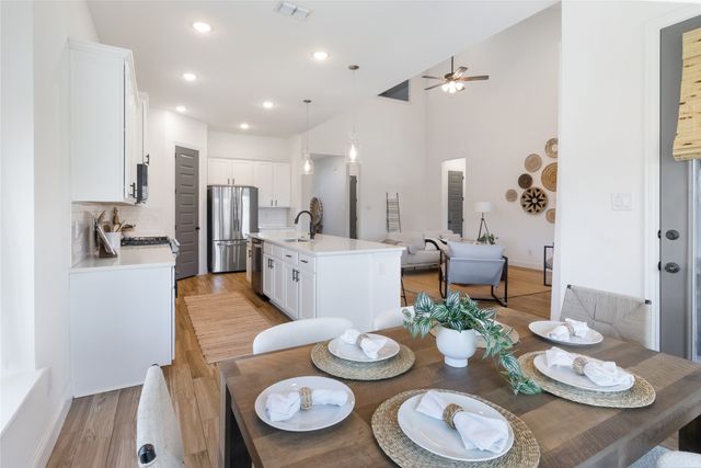 1604 Berry Ridge Trail, Aubrey, TX 76227
