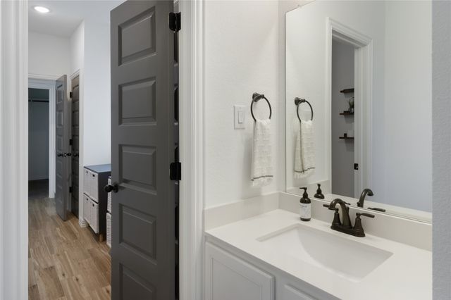 1604 Berry Ridge Trail, Aubrey, TX 76227