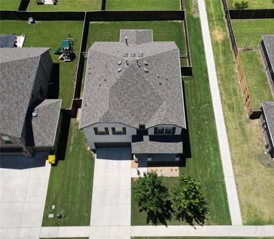 1604 Berry Ridge Trail, Aubrey, TX 76227