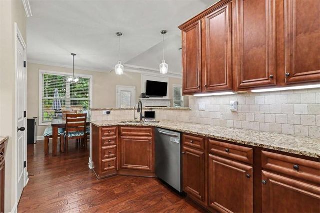 64 Blandwood Drive, Cartersville, GA 30120