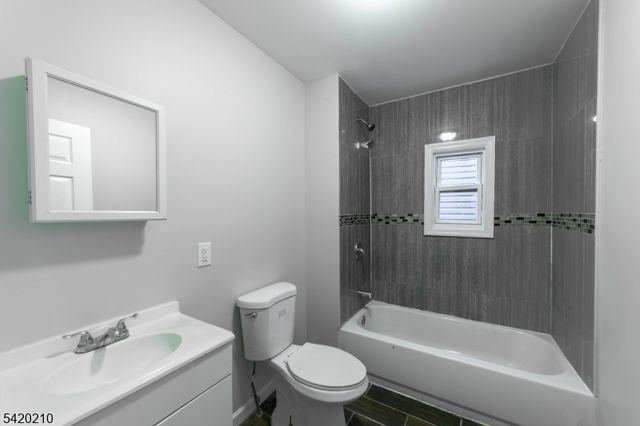 874 S 16Th St, Newark City, NJ 07108