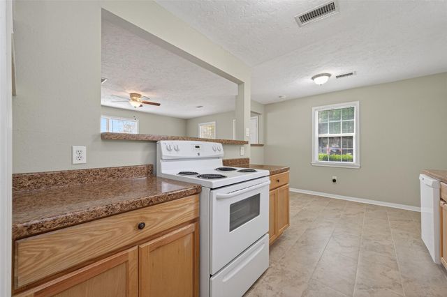 106 Longstreet Road, Willis, TX 77378