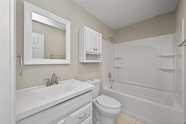 106 Longstreet Road, Willis, TX 77378