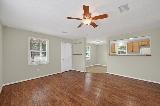 106 Longstreet Road, Willis, TX 77378