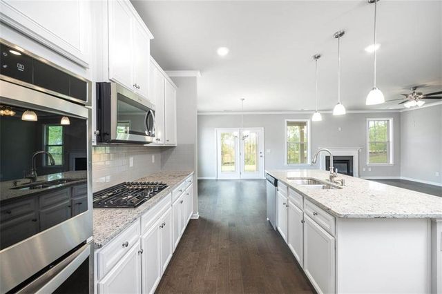 113 Canal Street, Hampton, GA 30228