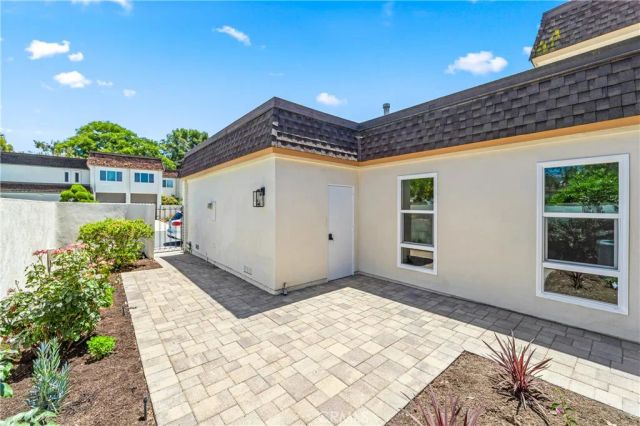 11 Rockrose Way, Irvine, CA 92612