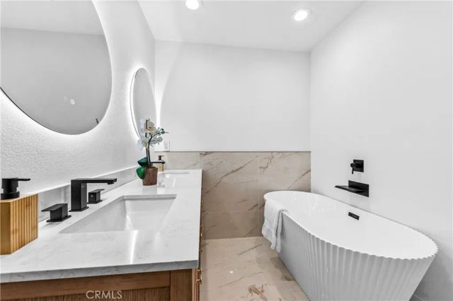 11 Rockrose Way, Irvine, CA 92612