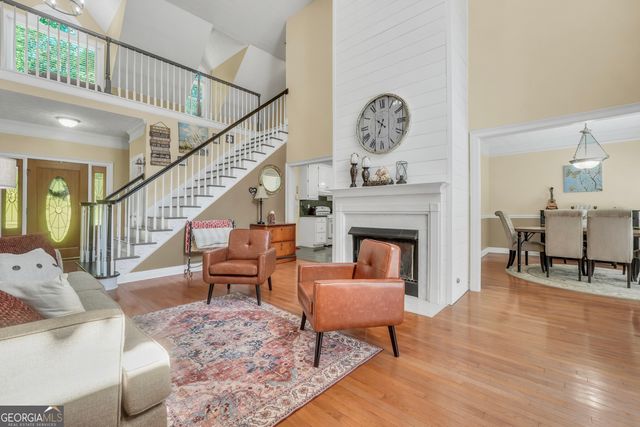 561 Harbour Shores Drive, Jackson, GA 30233