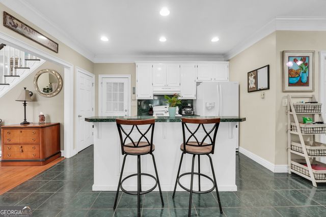 561 Harbour Shores Drive, Jackson, GA 30233