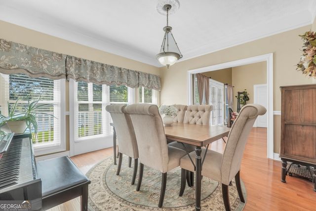 561 Harbour Shores Drive, Jackson, GA 30233