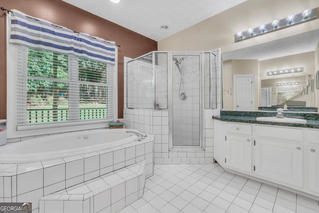 561 Harbour Shores Drive, Jackson, GA 30233