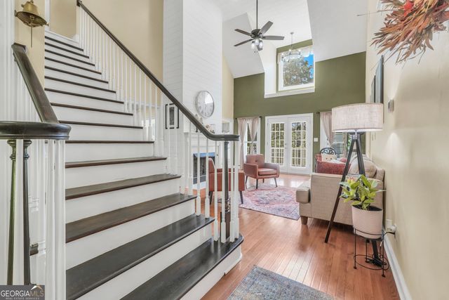 561 Harbour Shores Drive, Jackson, GA 30233