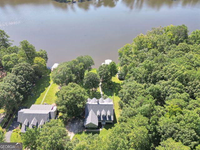 561 Harbour Shores Drive, Jackson, GA 30233