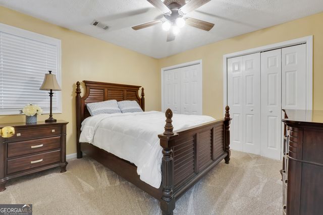 561 Harbour Shores Drive, Jackson, GA 30233