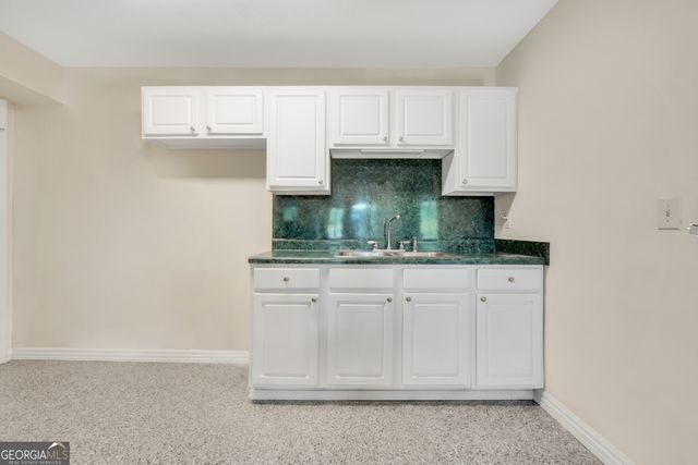 561 Harbour Shores Drive, Jackson, GA 30233